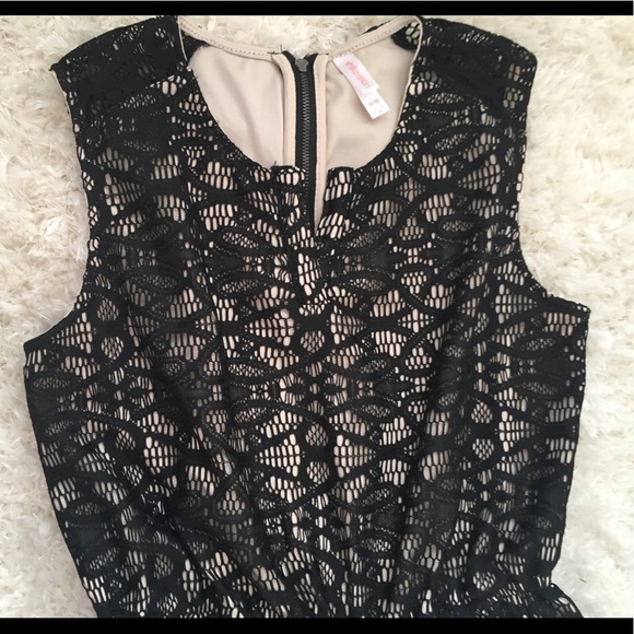 Xhilaration romper Médium - Picture 4 of 8